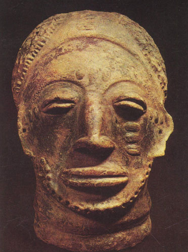 95 Голова. Терракота. Народность ашанти, Гана. Британский музей, Лондон