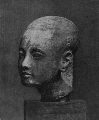 856. Голова дочери Эхнатона. Известняк. XVIII династия. Начало 14 в. до н. э.Берлин.