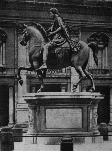 292а. Конная статуя Марка Аврелия. Бронза. Около 170 г. Рим. Капитолийская площадь.