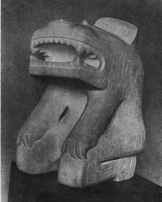 3786. Статуя человека-тигра из Аньяна. Мра­мор. Период Шан (Инь). 2 тыс. до н. э. Пекин.  Музей Гугун .