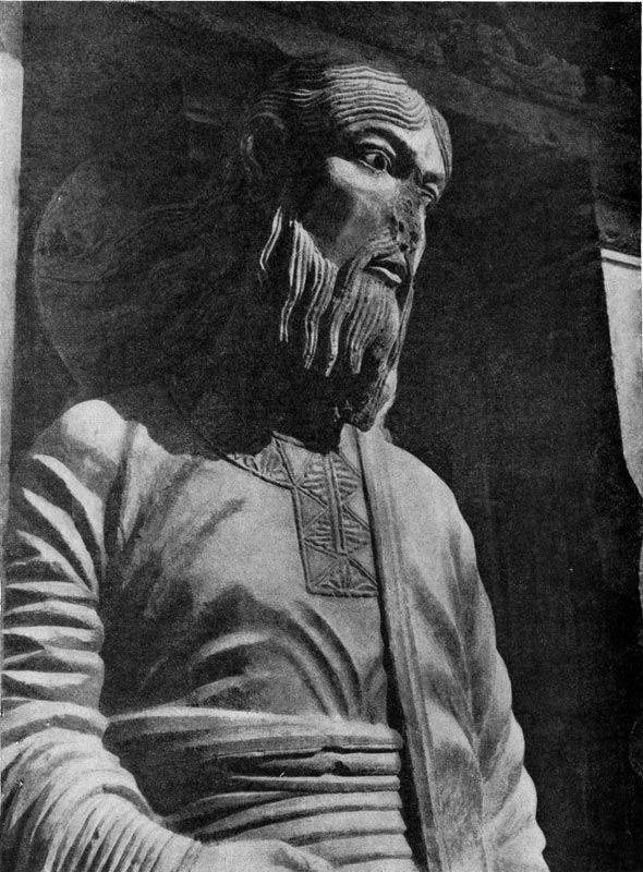 181.  Апостол.    Статуя    с    западного    фасада церкви аббатства Сен Жиль. Фрагмент. 1160-1170 гг.