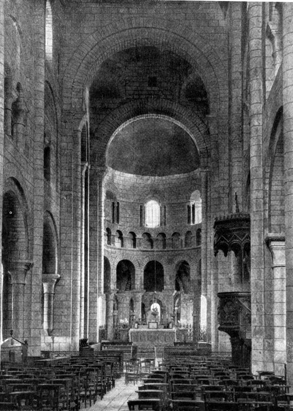 195.  Церковь   Сен   Этьен   в   Невере.    1063-1099 гг. Внутренний вид.
