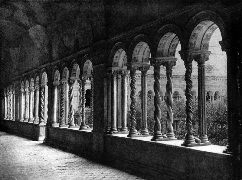 342.  Базилика   Сан Паоло фуори   ле   мура  в Риме. Галлерея клуатра. 12 в.