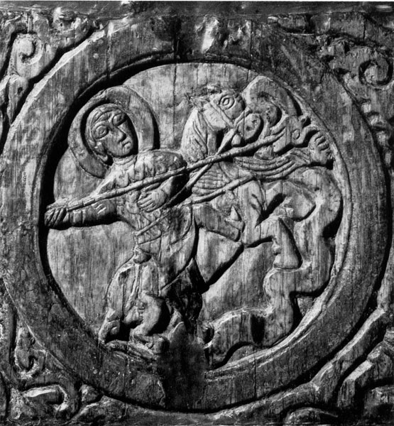  113. .   . 1356. , .(Saint Georges. Fragment de la Croix de bois de Ludgochtsh. 1356. Musee de Novgorod.) 